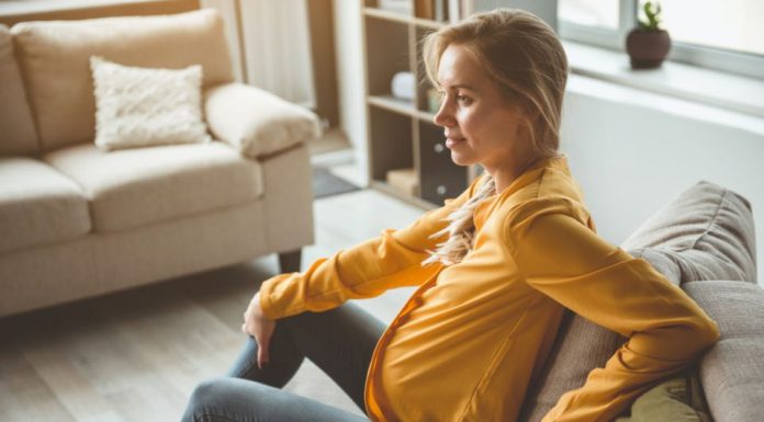 Ana (21) 4 nedelje pred porođaj saznala da je trudna: Mislila da se malo ugojila, kada je otišla na pregled reči lekara je šokirale