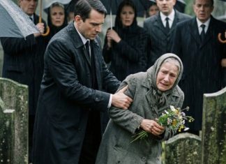 Na sahranu oca došla je prosjakinja koju su deca htela da oteraju.