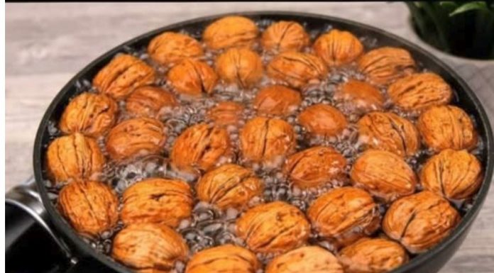 UBACITE ORAHE U PROKUHALU VODU: Ovu tajnu mi je otkrila moja baka, KAKO SAMO RANIJE NISAM ZNALA