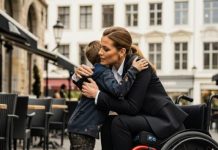 Kako je jedan dečak promenio život žene u invalidskim kolicima…..