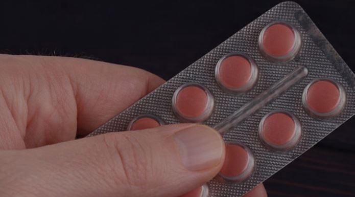 Ako pijete lijekove za srce ili pritisak, ovu voćku nikako ne smijete jesti – terapija može postati otrov