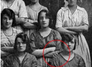 VIDITE LI JEZIV DETALJ NA SLICI STAROJ 117 GODINA? POGLEDAJTE DESNU STRANU: Kad Ugledate OVO ZALEDIT ĆETE SE OD ŠOKA