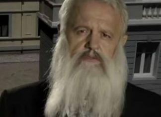 Varao narod na osnovu očevog imena, skidao se go, pregazio dete i nije odgovarao, a ljubavnice ga jurile: On je bio najbahatiji sin našeg političara