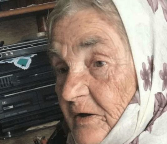 Kada je sin saznao da su mami ukrali sav novac, izbacio je iz kuće. Ona je odlučila da ode kod ćerke, ali i tamo ju je čekalo iznenađenje.