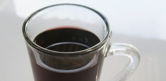 NAJMOĆNIJI ČISTAČ ORGANIZMA: Izbacuje otrove – toliko je jak da ga možete piti SAMO 2 PUTA GODIŠNJE!