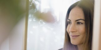 Kako izgledati 10 godina mlađe: 10 savršenih trikova