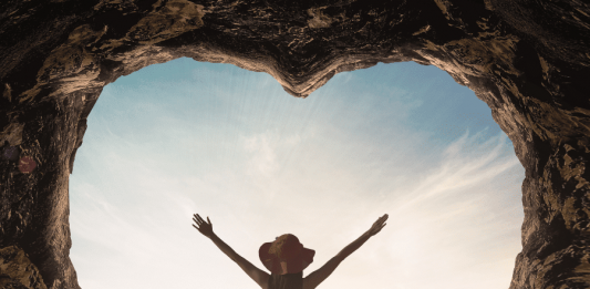 Žensku djecu treba od rođenja učiti da vole prvo sebe pa sve ostale. – Psiholog otkriva 5 mudrih lekcija za sve žene