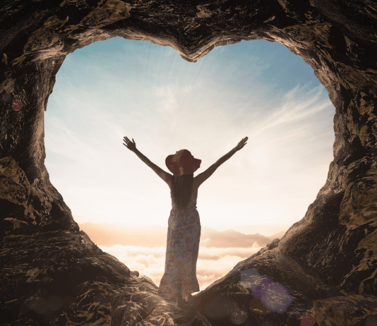 Žensku djecu treba od rođenja učiti da vole prvo sebe pa sve ostale. – Psiholog otkriva 5 mudrih lekcija za sve žene