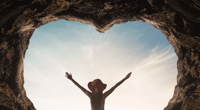 Žensku djecu treba od rođenja učiti da vole prvo sebe pa sve ostale. – Psiholog otkriva 5 mudrih lekcija za sve žene