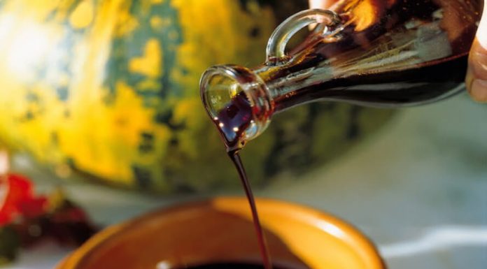 OVIM ULJEM ĆETE IZBACITI PARAZITE IZ CREVA, OJAČATI SRCE, IZLEČITI MOKRAĆNE KANALE