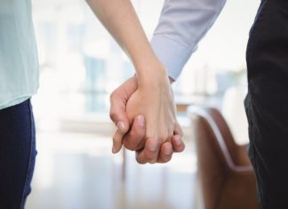 Brak bez intimnog odnosa nakon 50-te: Da li je moguće biti srećan?