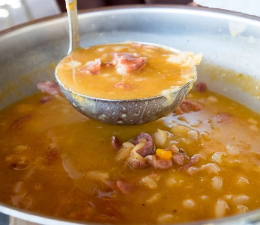 Originalni recept za vojnički pasulj iz JNA: Tajna je u jednom sastojku koji menja sve