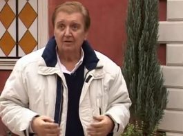 Od 30.000 pevača iz Srbije, samo mu je jedan došao na sahranu, a bio je šlogiran: Zašto se estrada ogrešila o Čobija koji je umro od r*aka