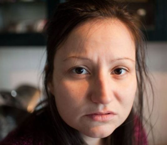 Godinu dana sam brinula o bolesnom mužu i menjala mu kateter: Čim je ozdravio i stao na noge, rekao mi je “Stara si, zaslužujem bolje”