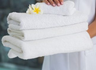 UBACITE OVAJ SASTOJAK U MAŠINU I GOTOVO: Najprostiji i najjeftiniji trik da vešu VRATITE IZGUBLJENU BJELINU, a peškiri će biti premekani