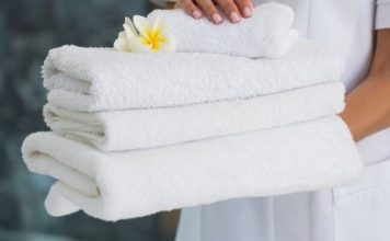 UBACITE OVAJ SASTOJAK U MAŠINU I GOTOVO: Najprostiji i najjeftiniji trik da vešu VRATITE IZGUBLJENU BJELINU, a peškiri će biti premekani