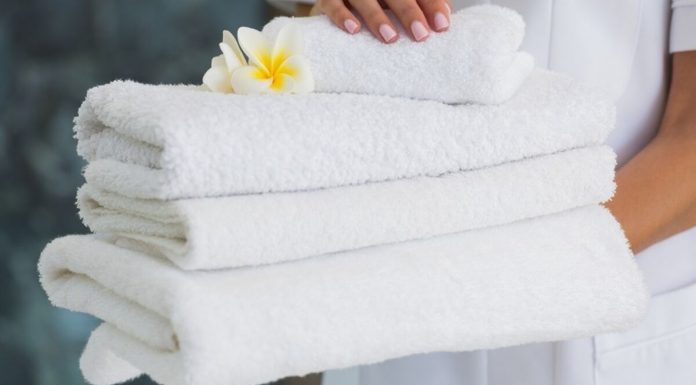 UBACITE OVAJ SASTOJAK U MAŠINU I GOTOVO: Najprostiji i najjeftiniji trik da vešu VRATITE IZGUBLJENU BJELINU, a peškiri će biti premekani