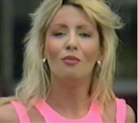 Čuveni muzičar tvrdio da je golu zatekao s kućnim prijateljem u preljubi, a ovaj moćnik bio je njena najveća ljubav: Zbog Vesne Zmijanac okrenuo leđa porodici