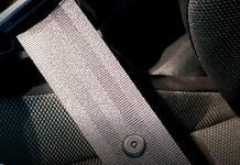 Vozači potpuno iznenađeni ovim otkrićem: Da li znate čemu služi tajno dugme na sigurnosnom pojasu?