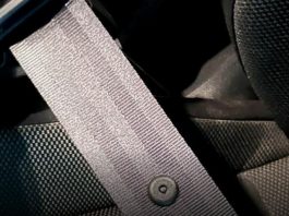 Vozači potpuno iznenađeni ovim otkrićem: Da li znate čemu služi tajno dugme na sigurnosnom pojasu?