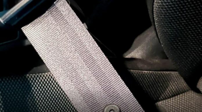Vozači potpuno iznenađeni ovim otkrićem: Da li znate čemu služi tajno dugme na sigurnosnom pojasu?