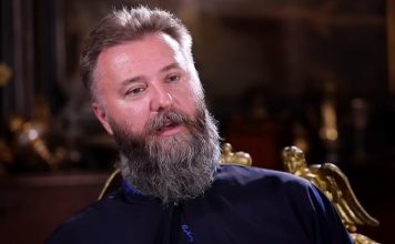 “SRAMOTA JE DA…” Otac Predrag Popović se oglasio uoči Vaskršnjeg posta – OVO NIKAKO, ALI NIKAKO NEMOJTE DA RADITE