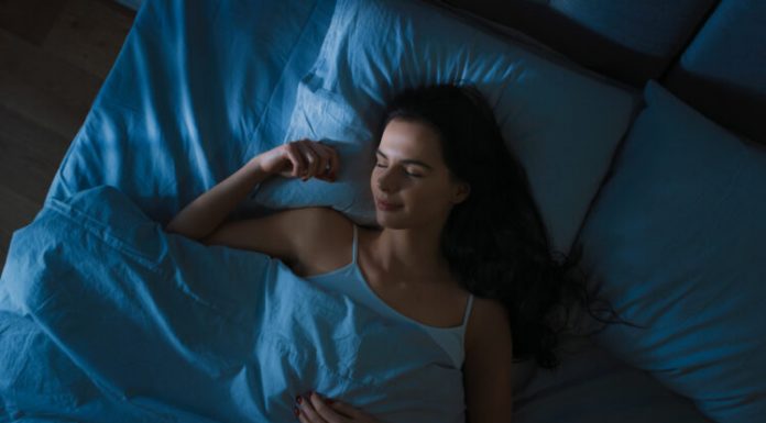 Zaboravite tablete za spavanje: Ovaj prirodni začin pomoći će vam da zaspite kao beba!