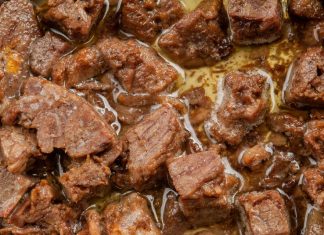 Dok dinstate meso dodajte samo 1 sastojak: Biće toliko mekano i sočno, topiće se u ustima