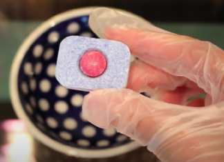 NEĆETE VJEROVATI ZA ŠTA SE SVE KORISTE TABLETE ZA PRANJE SUDOVA: EVO ŠTA SVE MOŽETE DA OČISTITE NJIMA