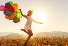 Veliki mesečni horoskop za mart: Venera budi strasti, a retrogradni Merkur donosi nove drame