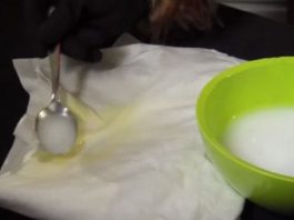 NIKADA SE NE BI SJETILI: Sve fleke sa odjeće skida 1 sredstvo, svi ga imamo u kući