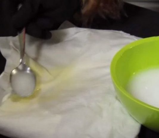 NIKADA SE NE BI SJETILI: Sve fleke sa odjeće skida 1 sredstvo, svi ga imamo u kući