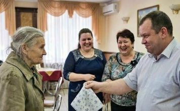 Pokrij se, ne sramoti našu porodicu!!!!!