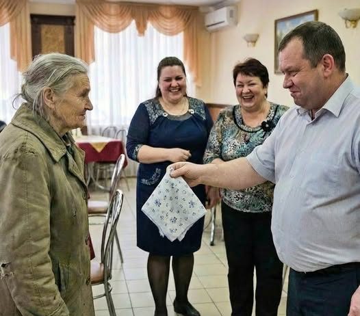 Pokrij se, ne sramoti našu porodicu!!!!!