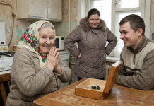 Ključevi iznenađenja: Neobičan susret sa budućom svekrvom koji je promenio sve