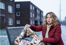 Napuštena beba na klupi….