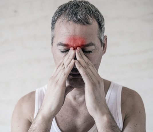 IZLIJEČITE SINUSNU INFEKCIJU ZA SAMO 20 SEKUNDI: Napravite ovaj domaći napitak i gledajte ČUDO! (RECEPT)