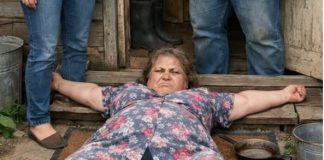 Svekrva je legla na prostirku pred vratima, samo da njen sin napusti mene i ostane s njom: napravila je histeriju, plakala, prijetila, ali jedan moj postupak je završio ovu predstavu 😢😨