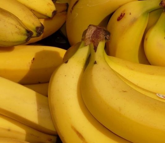 Devojka je jela samo i isključivo banane čak 12 dana: Htela je da očisti organizam, evo šta joj se na kraju desilo