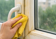 PVC stolarija će sijati kao nova! Ovim trikom skidaju se fleke za 5 minuta!