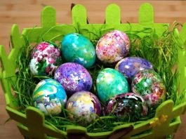 Farbanje jaja folijom je NAJJEDNOSTAVNIJA TEHNIKA: Izgledaju kao umjetnička djela