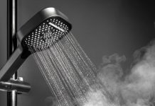 Šta je “tamno tuširanje” i da li zaista može da vam pomogne da spavate bolje?