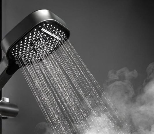 Šta je “tamno tuširanje” i da li zaista može da vam pomogne da spavate bolje?