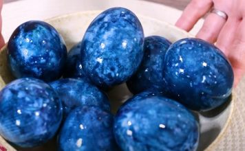 ŽENA OFARBALA JAJA NA POTPUNO PRIRODAN NAČIN I ODUŠEVILA: Za “Zvezdano nebo” su vam potrebna samo ova 2 čaja
