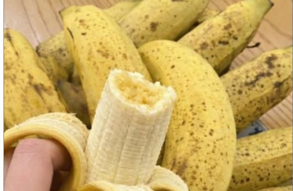 Ako imate više od 50 godina, jedenje jedne banane dnevno može uzrokovati…