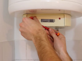 Treba li gasiti bojler dok se tuširamo? Ovo vas može skupo koštati, električari razbijaju mit: ‘Nisam znala za to!‘