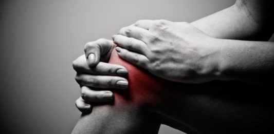 Zvučno Pucketanje u Koljenima: Rani Znak Osteoartritisa