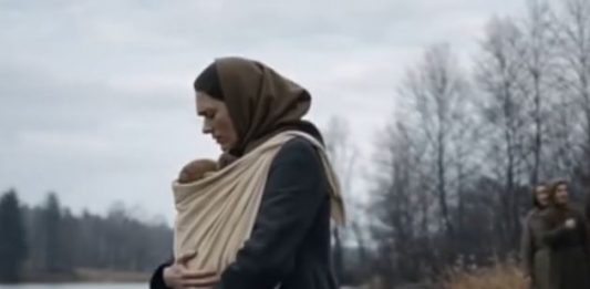 Kada su se njeni najbliži okrenuli od nje, Mariji je ostao samo jedan put: shvatala je koliko je ova reka opasna, ali nije ni slutila da je na drugoj obali čeka nešto mnogo strašnije od užasne rečne struje.