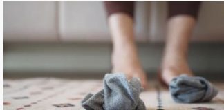 Nikada ne ostavljajte čarape pored kreveta: Evo i zašto