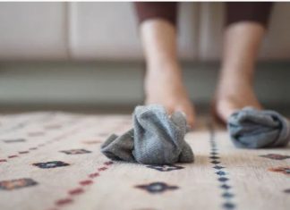 Nikada ne ostavljajte čarape pored kreveta: Evo i zašto